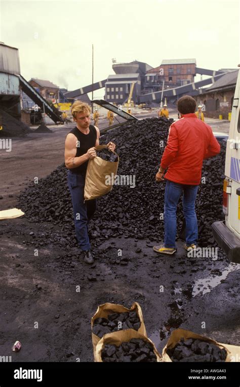 Miners Strike 1984 These Working Miners Called Scabs Get Their Free