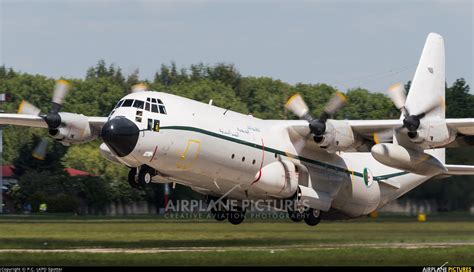 7t Whp Algeria Air Force Lockheed C 130h Hercules At Pardubice