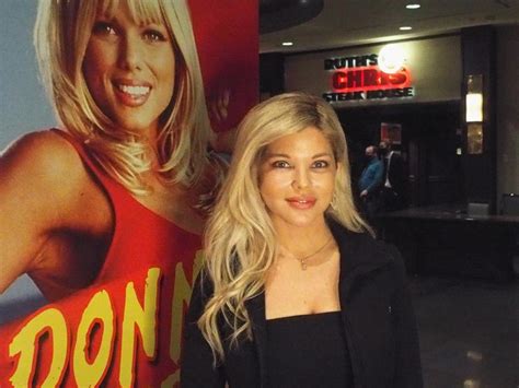 Baywatch Alum Donna D Errico Turned Everyone S Heads As She Showed