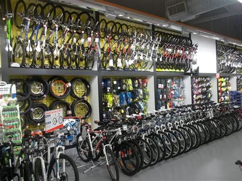 Sportsmans warehouse | south africa's largest online sports store featuring the widest range of sporting equipment, clothing and footwear in south africa. Sportsmans Warehouse - Gateway Theatre of Shopping ...