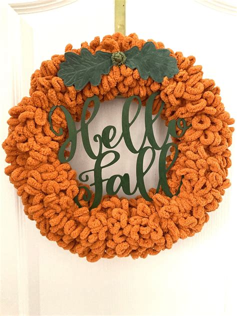 Fall Yarn Wreaths Diy Yarn Wreath Fall Decor Wreaths Crochet Wreath