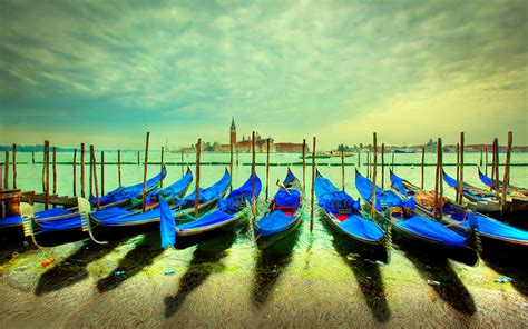 Beautiful Background With Gondolas Venice Italy 2560x1600