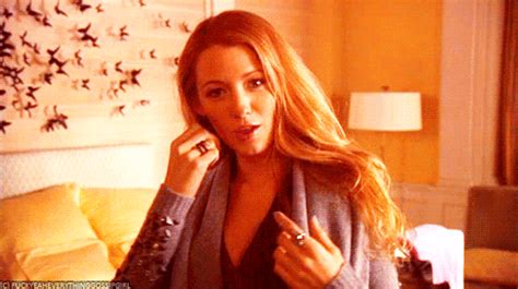 The Sexy And I Know It Face Blake Lively On Gossip Girl S Popsugar Entertainment Photo 13