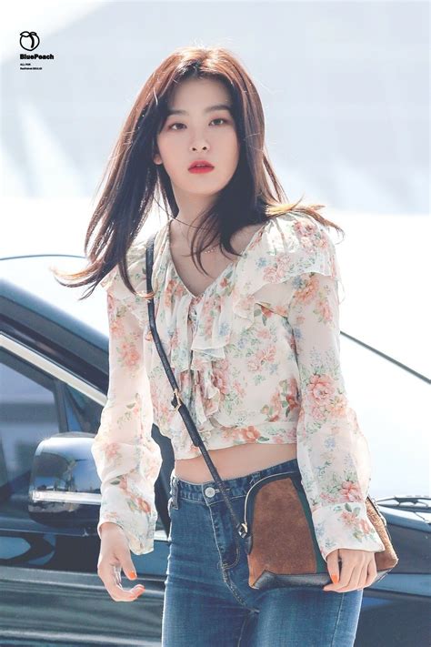 Seulgi Red Velvet Airport Fashion Kpop Red Velvet Seulgi Red Velvet Irene Airport Outfit