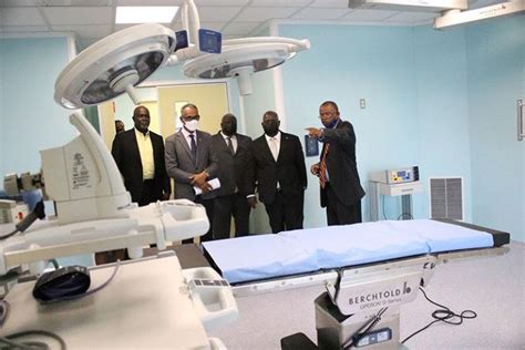 Prime Minister And The Minister Of Health And Wellness Tour Collins Avenue Medical Complex Zns