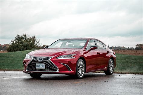 Many of them echo the updates to the 2019 toyota avalon i tested earlier this year that improved it vastly over. Review: 2019 Lexus ES 300h | CAR