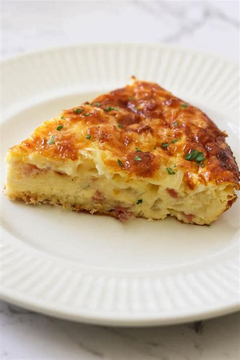 This Irresistible Golden Brown Impossible Quiche Is Made With Ham And