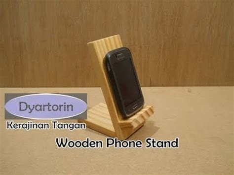 Berikut adalah tempat tidur unik dari palet bekas sebagai referensi untuk anda. Kerajinan Tangan Tempat Dudukan HP dari Kayu Palet Bekas | Wooden Phone Stand | Ide Kreatif