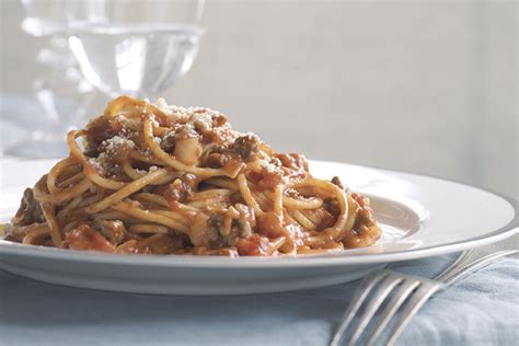 So-Easy Spaghetti Bolognese | Kraft Canada Cooking