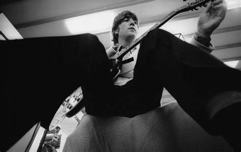 John Lennon In Japan 1966 — Photo By Robert Whitaker Beatles Rare The