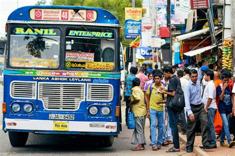 A Guide To Travelling In A Sri Lankan Bus Pulse