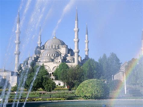 How long does it take to get through the Blue Mosque in Istanbul?
