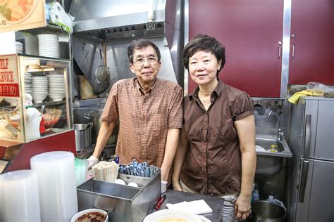 Hong lim complex virtual tour (singapore circuit breaker day 41, 17.05.20) 4k 60 lim tean tells the crowd the importance of the rule of law and how no man is above it lest we fall back. 10 Must-Try Stalls At Hong Lim Food Centre - From Ah Heng ...