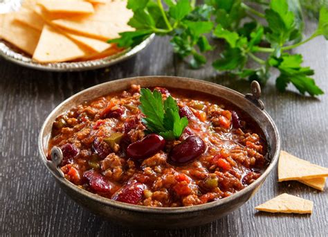 There are endless types of dishes that you can use your chili on. What Goes Good with Chili? Five Tried-and-Tested ...