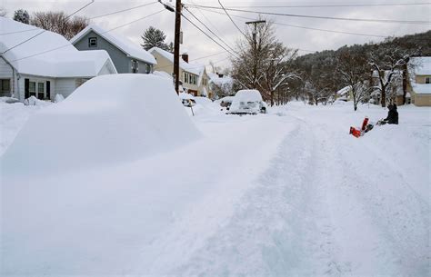 Record Snow Storm In Northeast Drops Over 40 Inches In Pennsylvania And