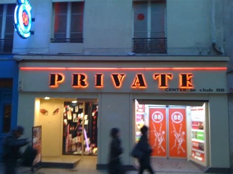 Private Center Club 88 Adult Entertainment 88 Rue Saint Senis