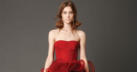 Dressybridal Learn Wedding Dresses 2013 Trends From Vera Wangs New