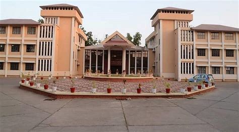 ranchi university courses fees admissions placements result