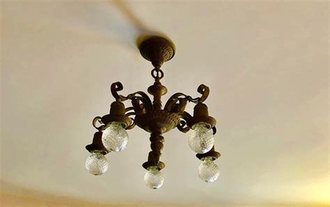 Please make ceiling lights moveable. Pin by Rhonda on Old Homes | Ceiling lights, Decor, Chandelier