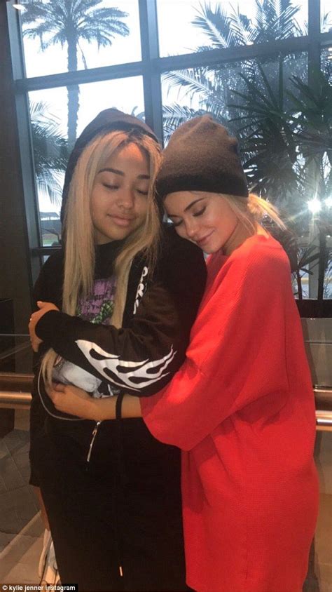 Kylie Jenner Shares Rare Photos With Best Friend Jordyn Woods Jordyn Woods Kylie Jenner Kylie