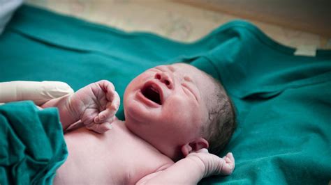 Ver más ideas sobre fotos hospital, dia de la enfermera, enfermera. Enfermera Admite Haber Intercambiado A Más De 5000 Recién ...
