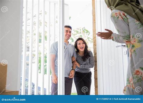 Friend Visiting To House Stock Photo Image Of Asian 117289214