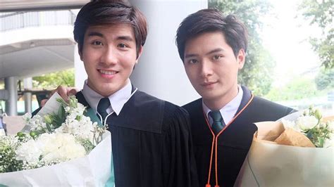 หนุ่มคู่กรณีทักขู่ 'ไวท์ ณวัชร์' ไปคุยกันในศาล…เดี๋ยวก็รู้ ด้านตำรวจต่อสายตรงถึงคุณพ่อ ลั่น! คริสพีรวัส - เมฆจิรกิตติ์ รับปริญญาม.เกษตรเพื่อนดารายินดีแน่น