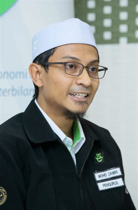 Restaurants, hotels, bars, coffee, banks, gas stations, parking lots, groceries, post offices, hospitals and pharmacies, markets, shops, cafes, taxi and bus stations. Visits and tours to prepare pilgrims for challenges of haj ...