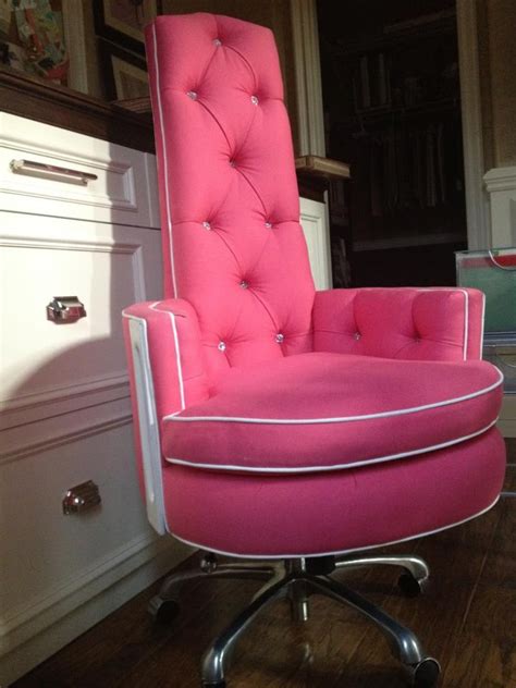 This gas lift office chair is built with a gas lift cylinder to. 9 best Pink Office Decor images on Pinterest