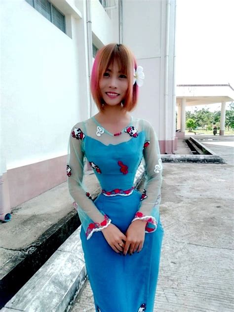 Su Moh Moh Naing Tiny Waist Smallest Waist In The World Amazing