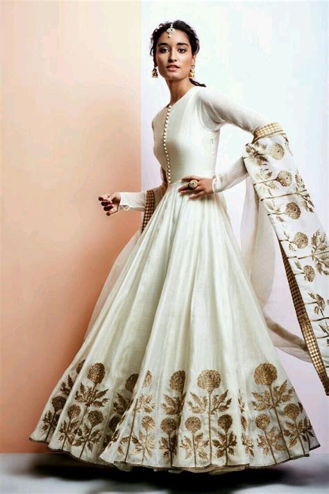 Pin By Jigyasa Arya On Your Pinterest Likes Indian Wedding Dress Indian Dresses Indian Fashion