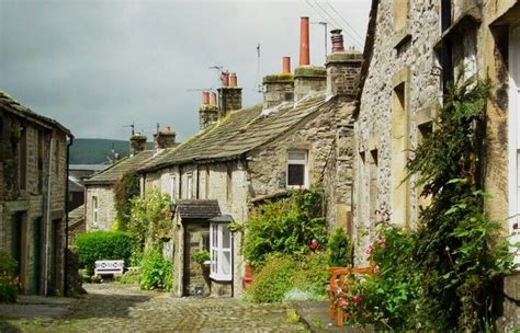 The Town Of Grassing Ton In North Yorkshire England England Village