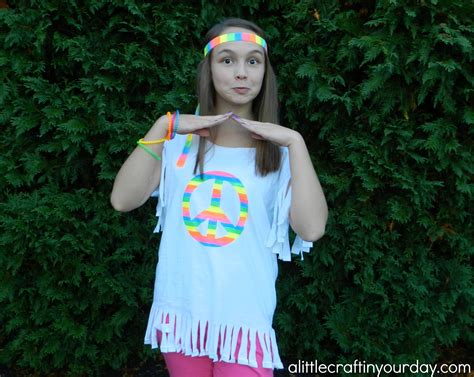 Whether you're going to a costume party or changing your style, looking like a hippie isn't really all that hard; Hippie Halloween Costume - A Little Craft In Your Day