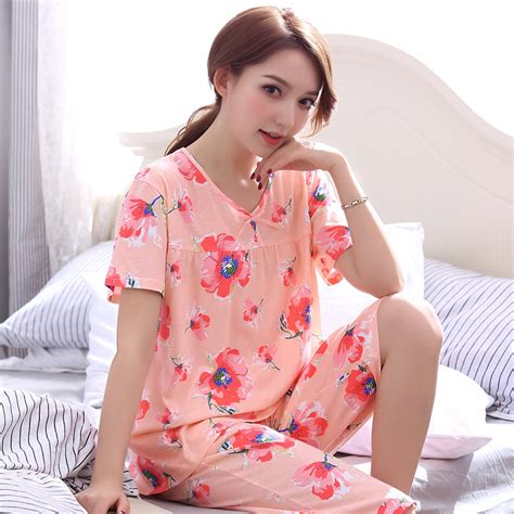 New Sale Summer 100cotton Floral Women Short Sleeved Pajamas Set Round
