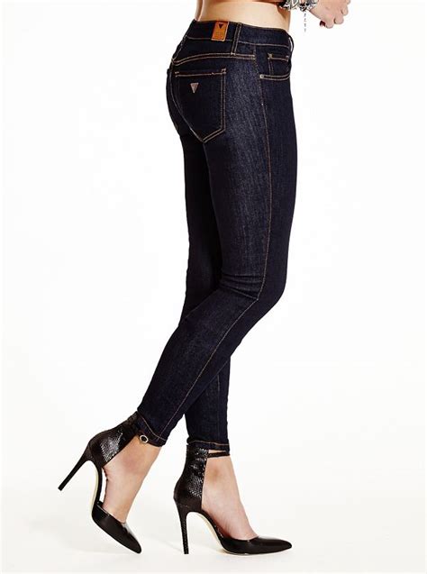 Mid Rise Power Curvy Jeans With Silicone Rinse Guessca