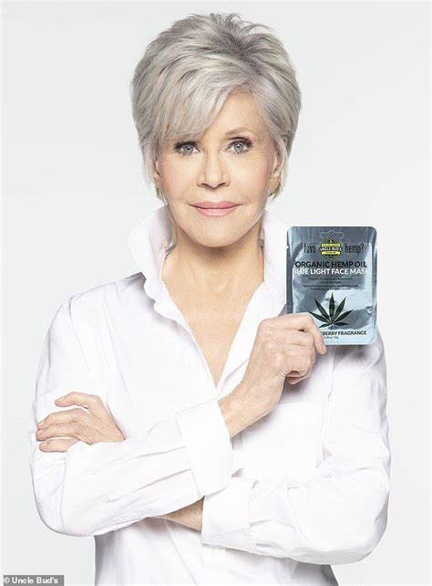 Jane Fonda 82 Shows Off Youthful Complexion In Uncle Bud S Campaign