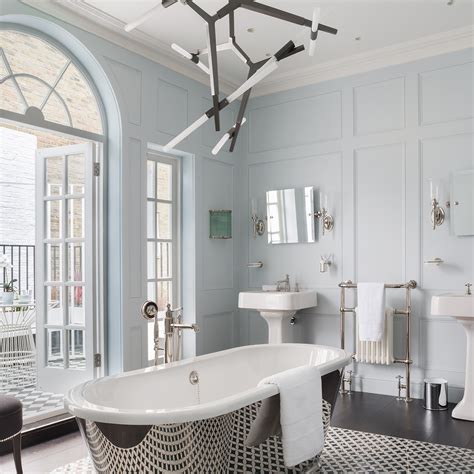 Steam showers, soaking tubs, tiles, vanities and more are on display in our bath showroom. Chelsea Luxury Bathroom Showroom | West One Bathrooms