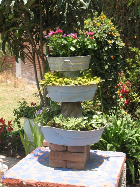 Recycling Life Garden Inspiration Creative Gardening Recycled Garden