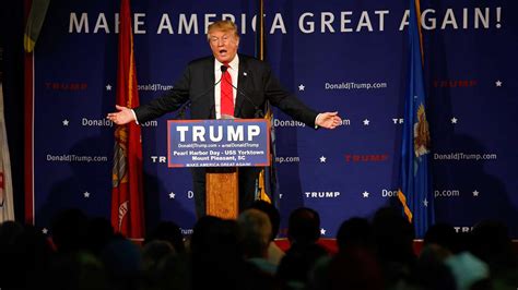 Muslim Woman Kicked Out Of Donald Trump Rally After Silent Protest Abc7 New York