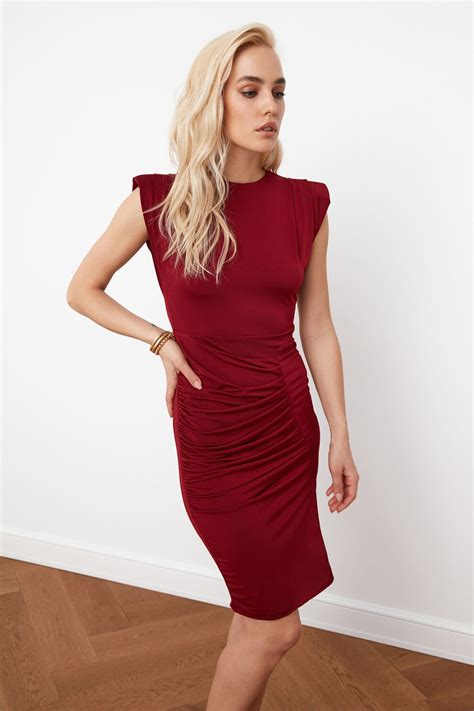 Trendyol Rochie Cambrata Cu Slit Lateral Rosu Bordeaux 34 Emagro