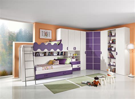 Letto a soppalco tante soluzioni per adulti originali e letto a soppalco una proposta di tendenza i letti a soppalco per adulti possono essere anche molto eleganti attualmente in mercio è possibile trovare modelli di tendenza realizzati con materiali di ultima generazione che abbinati ad altri mobili della. Gruppo Silwood Cameretta Plus scontato del -30 % ...