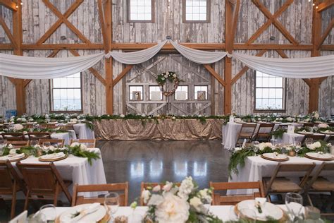 Red barn events provides the perfect venue for your event of up to 175 people. Glistening & Glamorous Fall Wedding at Weston Red Barn ...