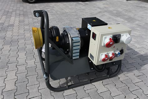 Kaufen sie ihr 400v notstromaggregat, ihren leisen 230v stromgenerator oder inverter stromerzeuger von namhaften herstellern direkt auf generatorgermany.com. Zapfwellengeneratoren | WA Stomerzeuger