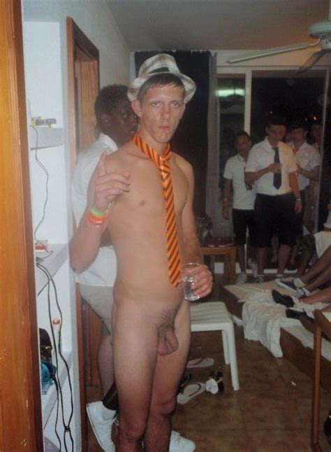 Drunk Straight Guys Caught On Camera 196 Pics 2 Xhamster