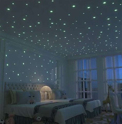 Bermodalkan cat glow in the dark. √ 42+ Dekorasi Kamar Tidur: Artistik + Unik + Cantik!