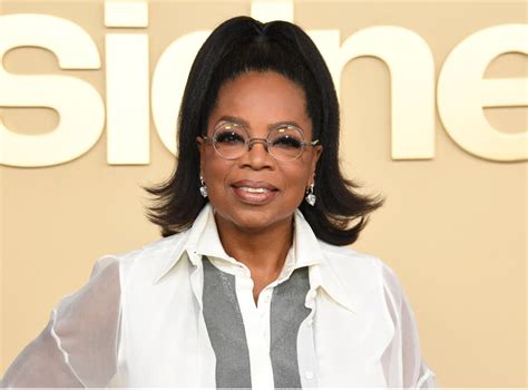 Oprah Winfrey Celebrates ‘new Knees On 10 Mile ‘gratitude Hike One