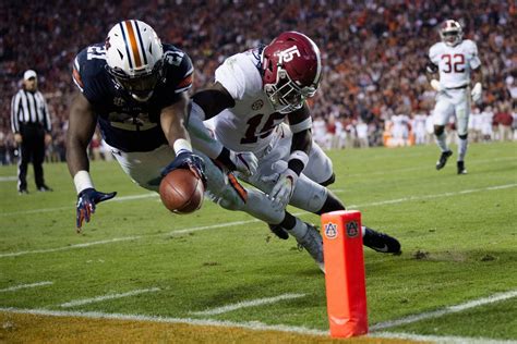 Auburn sinks No. 1 Alabama, grabs SEC title shot | Las ... With the auburn undefeated season in jeopardy, the tigers went into tuscaloosa and handled the defending national champion crimson tide with break out.