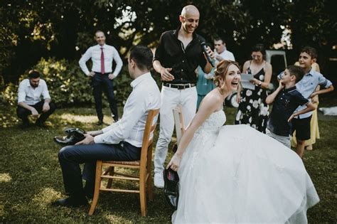 Gioco Della Scarpa Matrimonio Le 50 Migliori Domande Da Fare Agli Sposi
