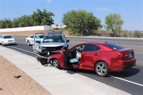 2 vehicle collision on River Road; neither at fault – St George News