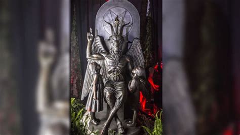Satanic Temple Unveils Goat Headed Statue In Detroit Fox 7 Austin